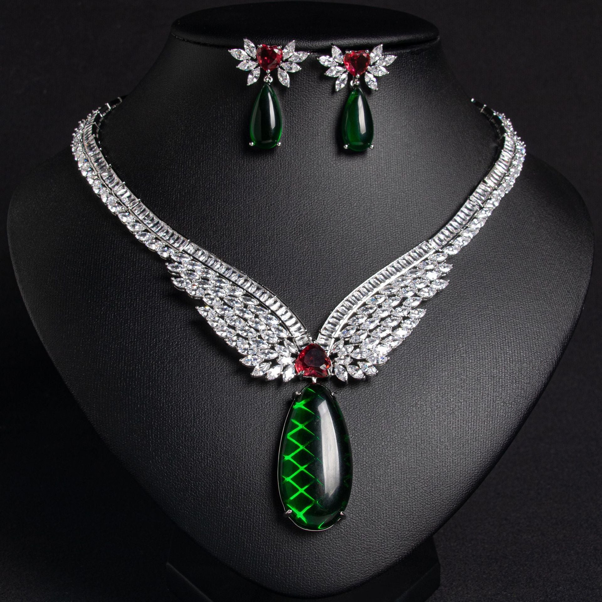 Luxury emerald green crystal wing necklace and earrings set for women
