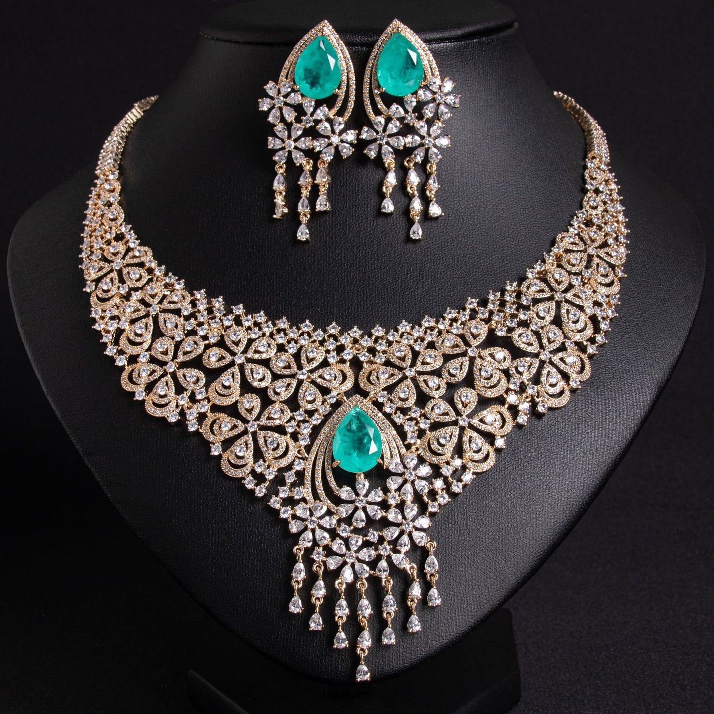 Gold-tone vintage zircon jewelry set with green water drop center stone necklace and drop earrings, elegant luxury set for parties and banquets