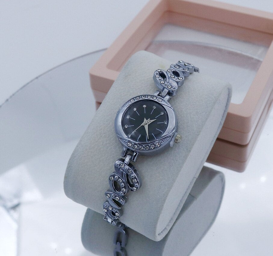Luxury LOVE Rhinestone Bracelet Watch for Women Elegant Quartz Wrist Watch